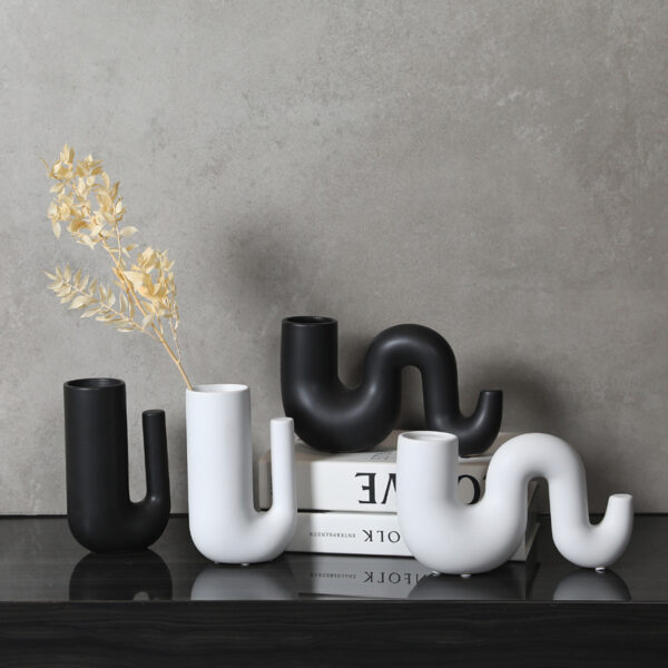 GM1518 - Image 6