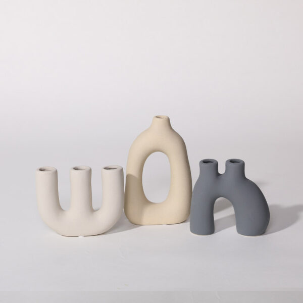 GM1555 - Image 2